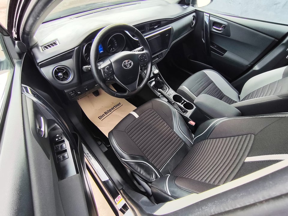 Toyota Auris 1,2 T T2 Comfort 5d