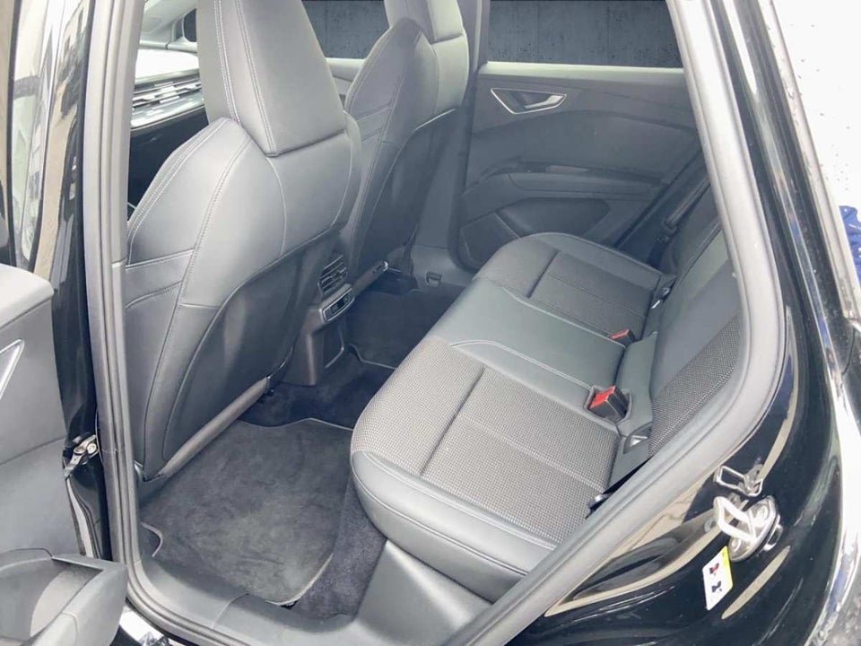 Audi Q4 e-tron 40 S-line Sportback 5d