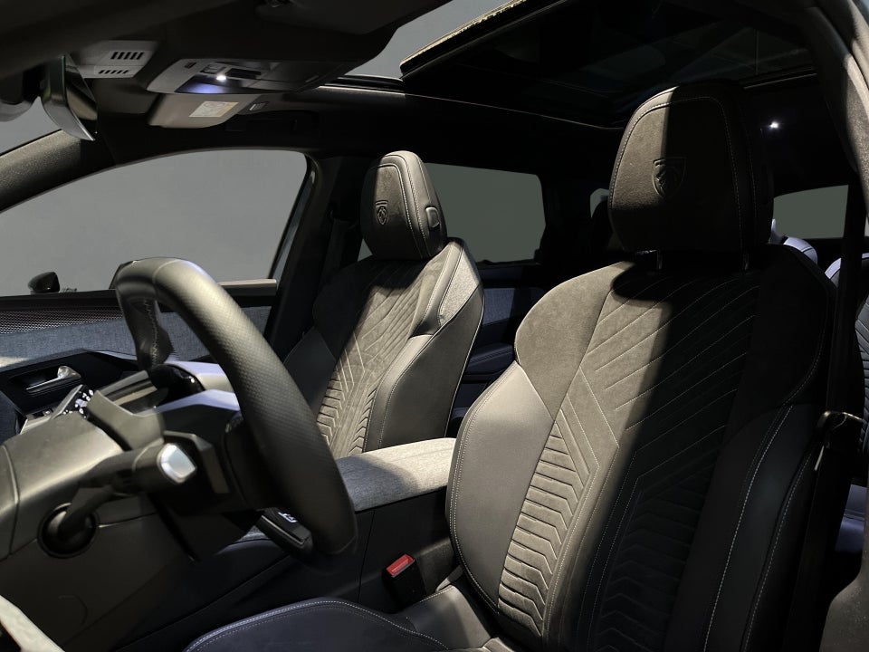 Peugeot e-5008 77 GT Pack 7prs 5d