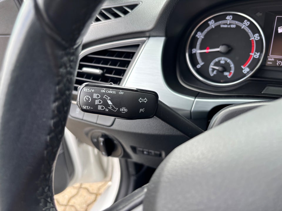 Skoda Fabia 1,0 MPi 60 Ambition 5d