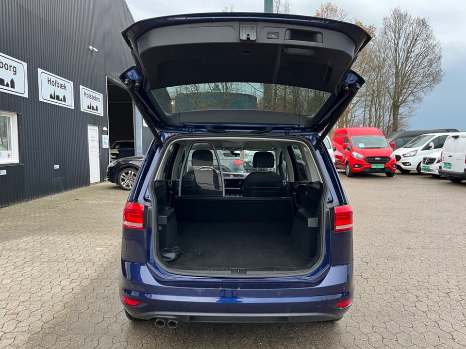 VW Touran 2,0 TDi 150 Highline DSG Van 5d