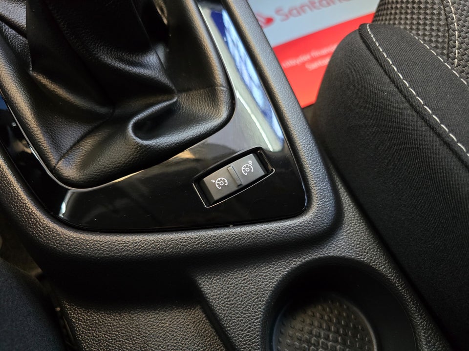 Renault Megane IV 1,2 TCe 100 Life 5d