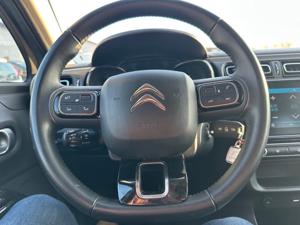 Citroën C3 1,2 PureTech 83 Shine Sport 5d