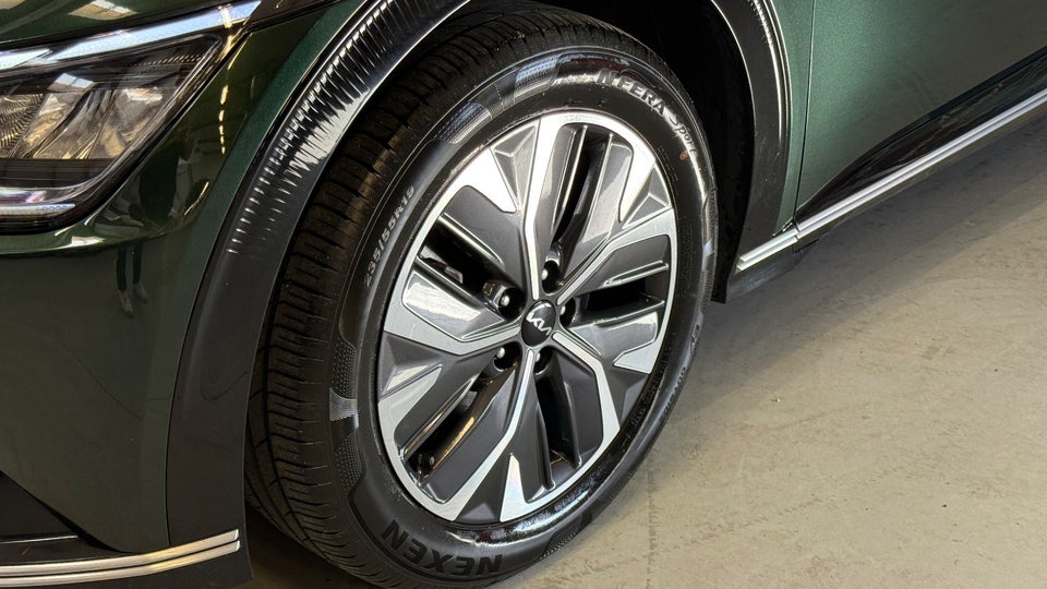 Kia EV6 77 Long Range Upgrade 5d
