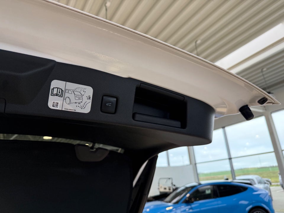 Ford Kuga 2,5 PHEV ST-Line CVT 5d