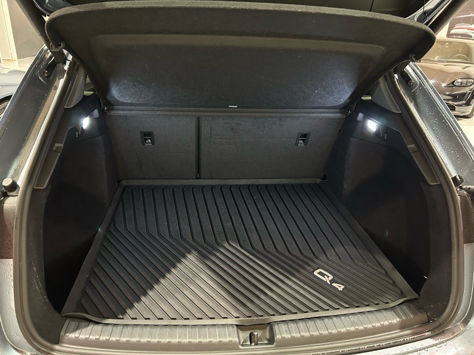 Audi Q4 e-tron 40 Advanced 5d