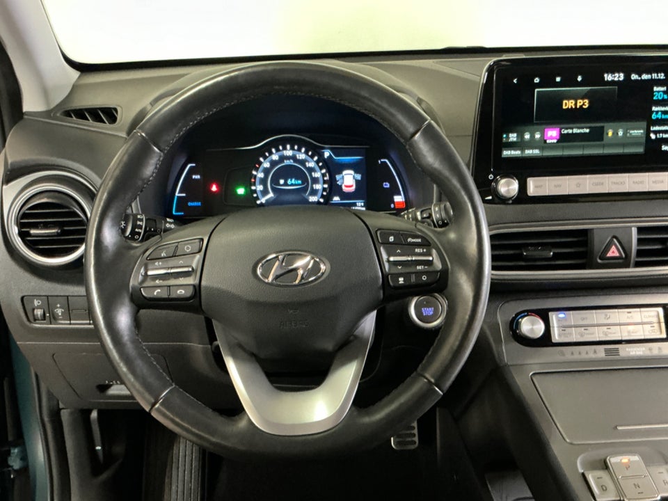 Hyundai Kona 64 EV Essential 5d