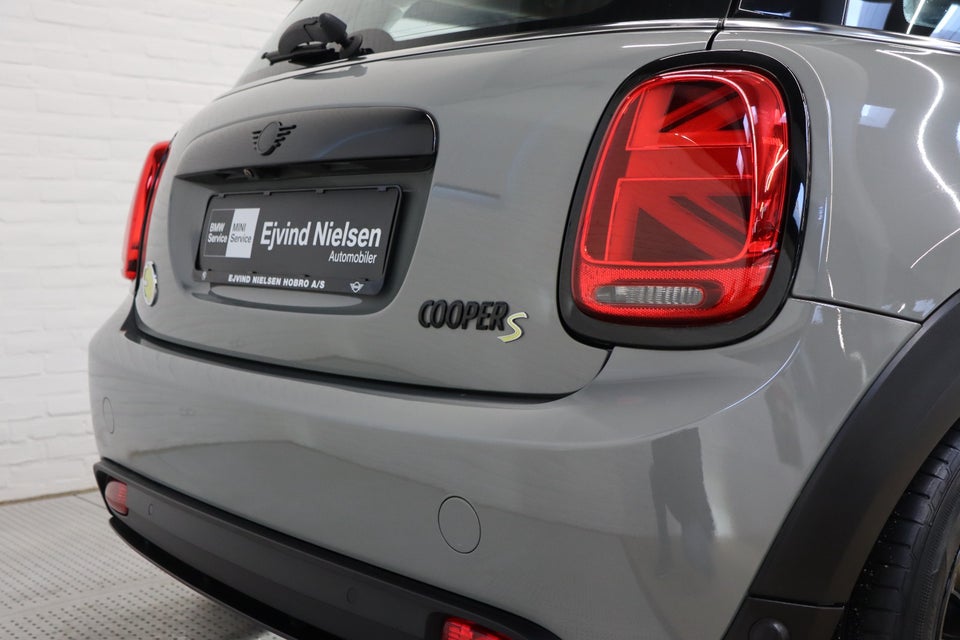 MINI Cooper SE Edition Premium Plus 3d