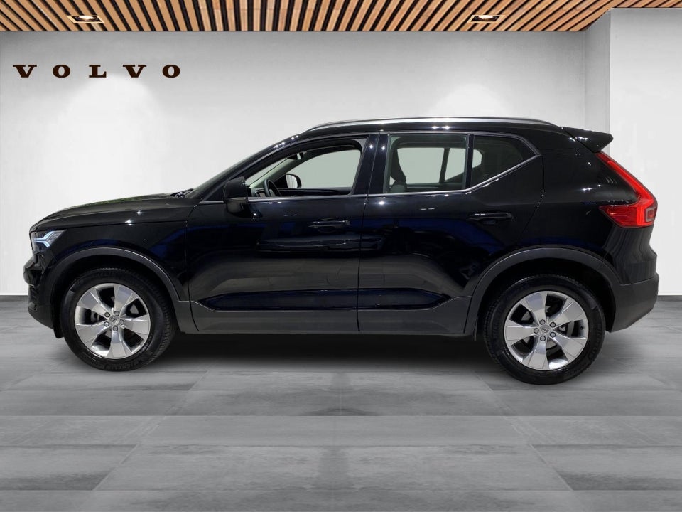 Volvo XC40 1,5 T3 163 Momentum aut. 5d