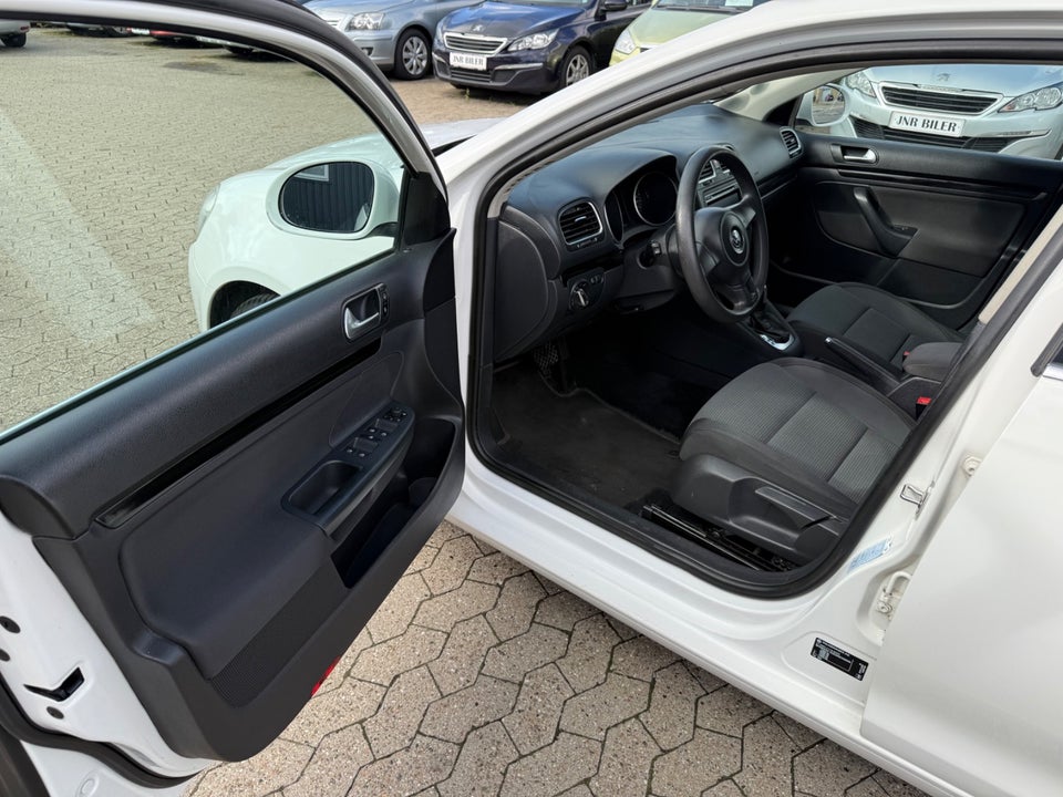 VW Golf VI 1,6 TDi 105 Comfortline Variant DSG BM 5d