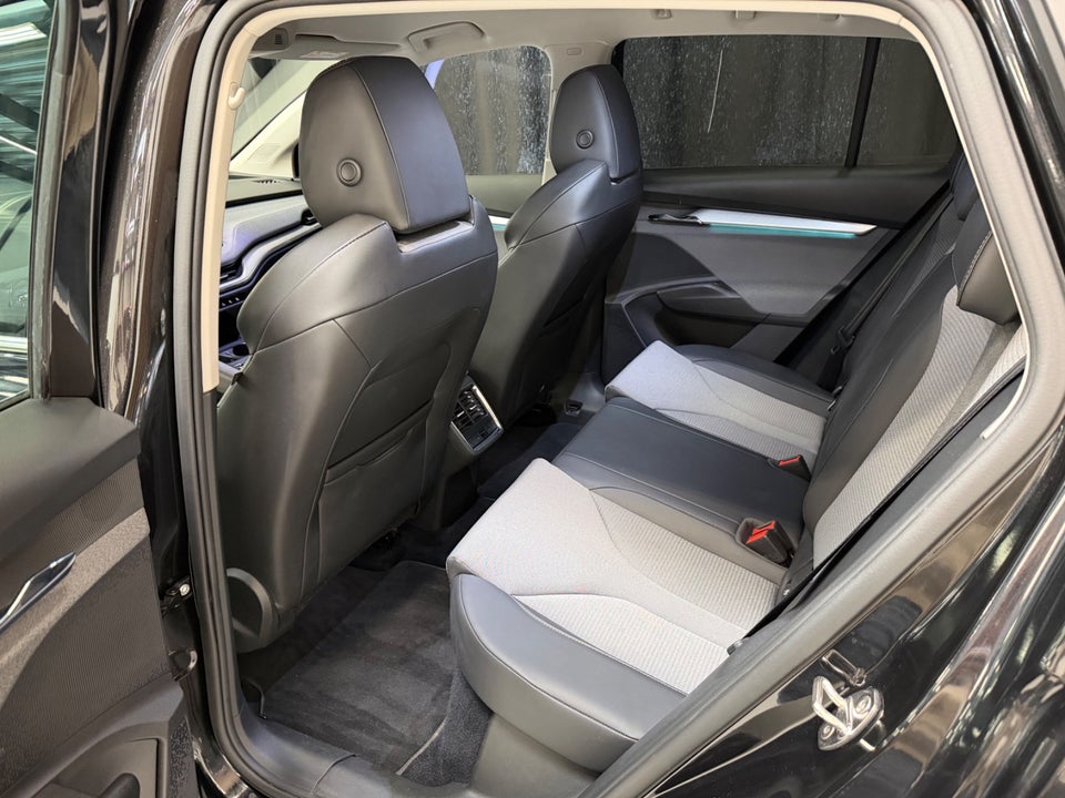 Skoda Enyaq 80 iV Loft 5d