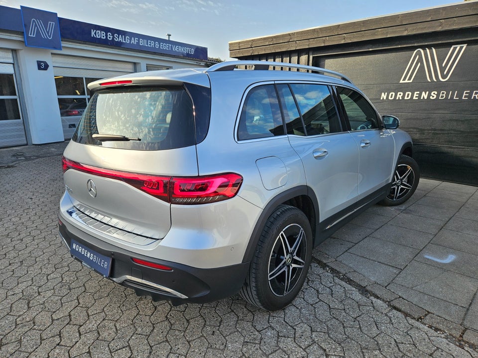 Mercedes EQB250 AMG Line 5d