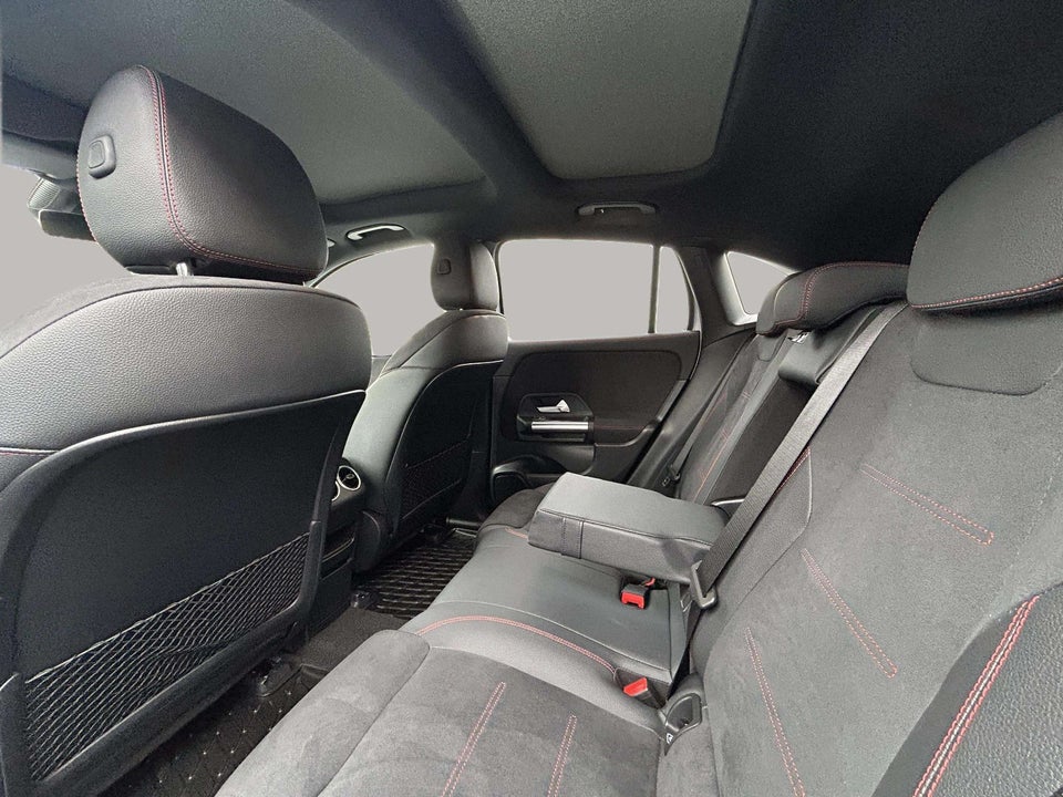 Mercedes EQA300 AMG Line 4Matic 5d