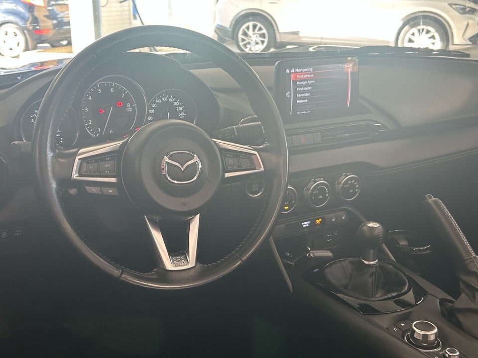 Mazda MX-5 1,5 SkyActiv-G 132 Roadster Homura 2d