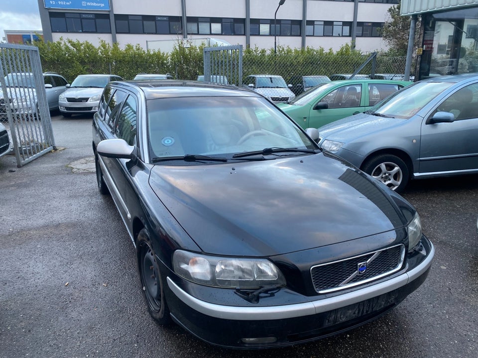 Volvo V70 2,4 T 200 aut. 5d