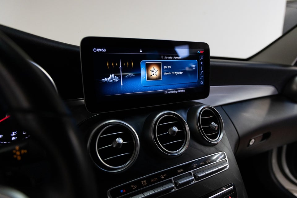 Mercedes C300 2,0 Avantgarde stc. aut. 5d