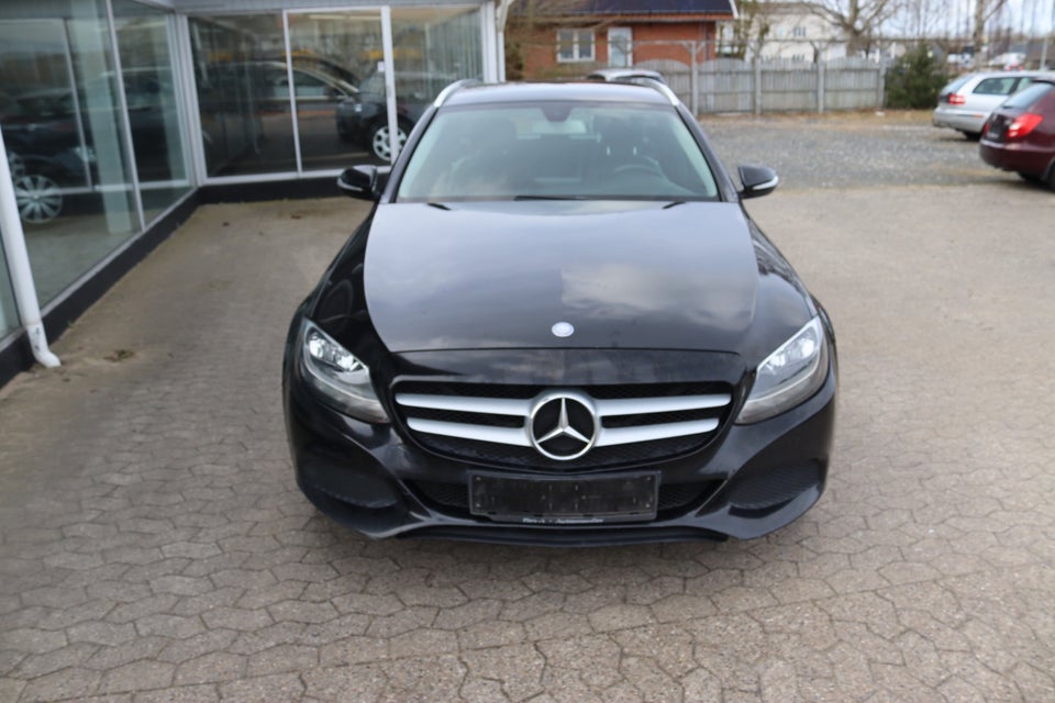 Mercedes C220 2,2 BlueTEC Avantgarde stc. aut. 5d