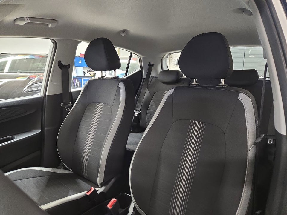 Hyundai i10 1,0 MPi Essential AMT 5d