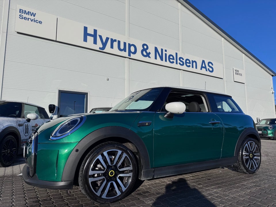 MINI Cooper SE Edition Premium Plus 3d