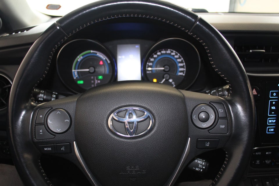 Toyota Auris 1,8 Hybrid H2 Touring Sports CVT 5d