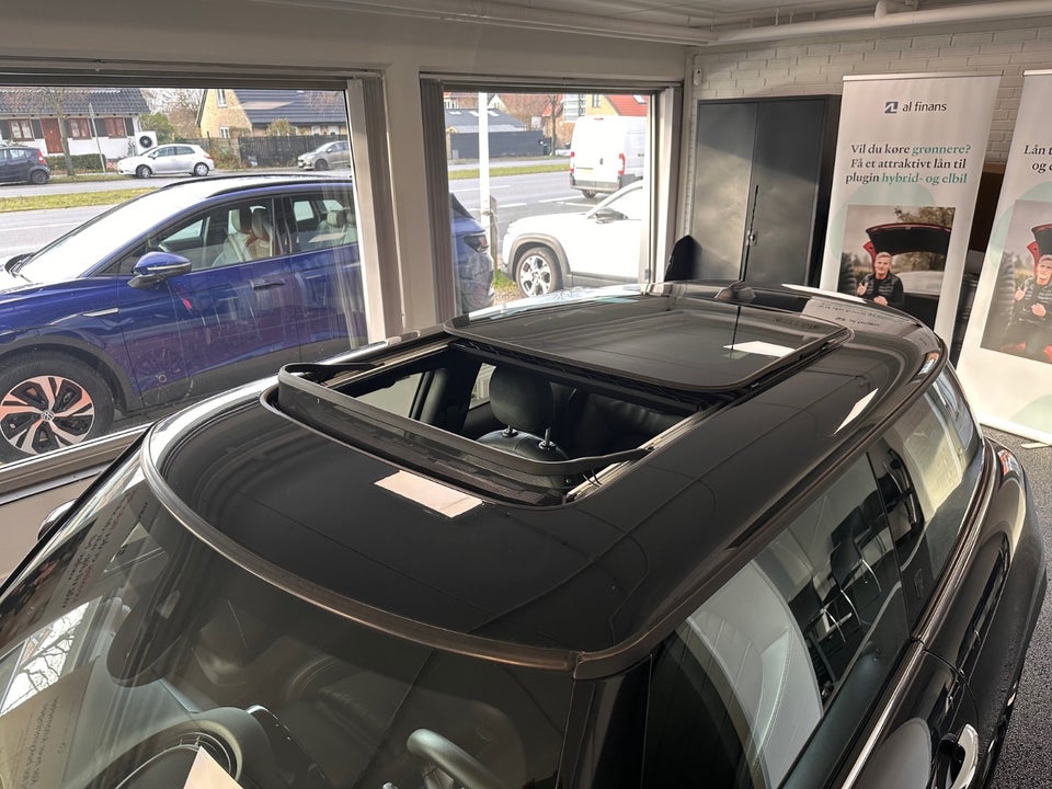 MINI Cooper SE Maximise 3d