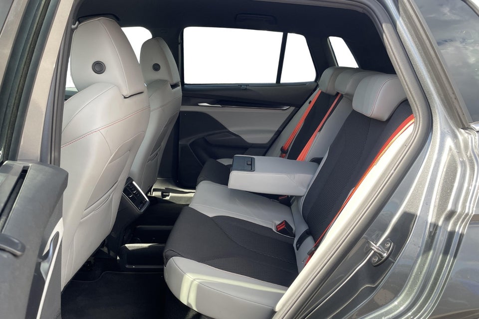 Skoda Elroq 85 iV Lodge 5d