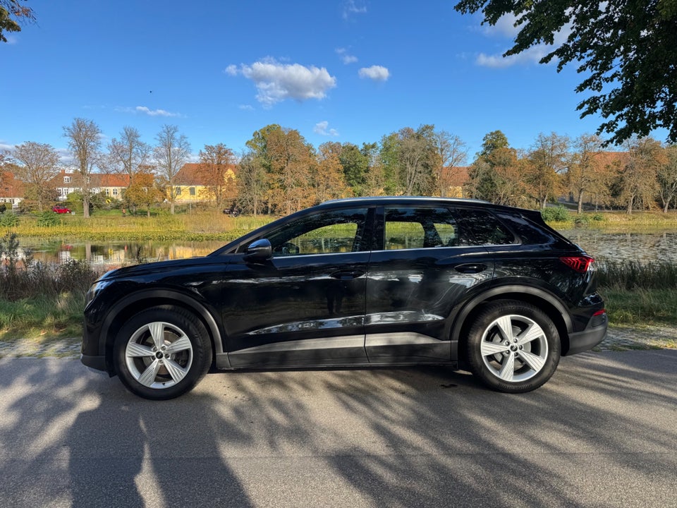 Audi Q4 e-tron 35 Advanced 5d