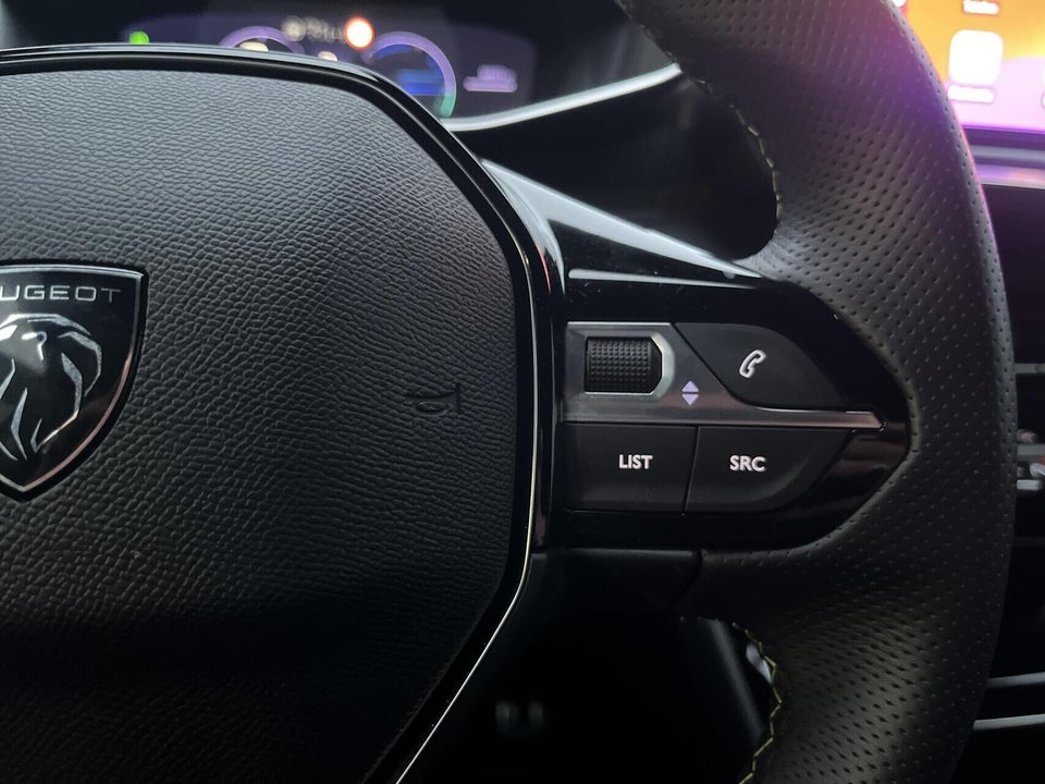 Peugeot e-2008 54 GT 5d