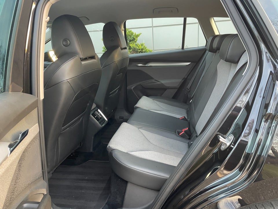 Skoda Enyaq 50 iV 5d