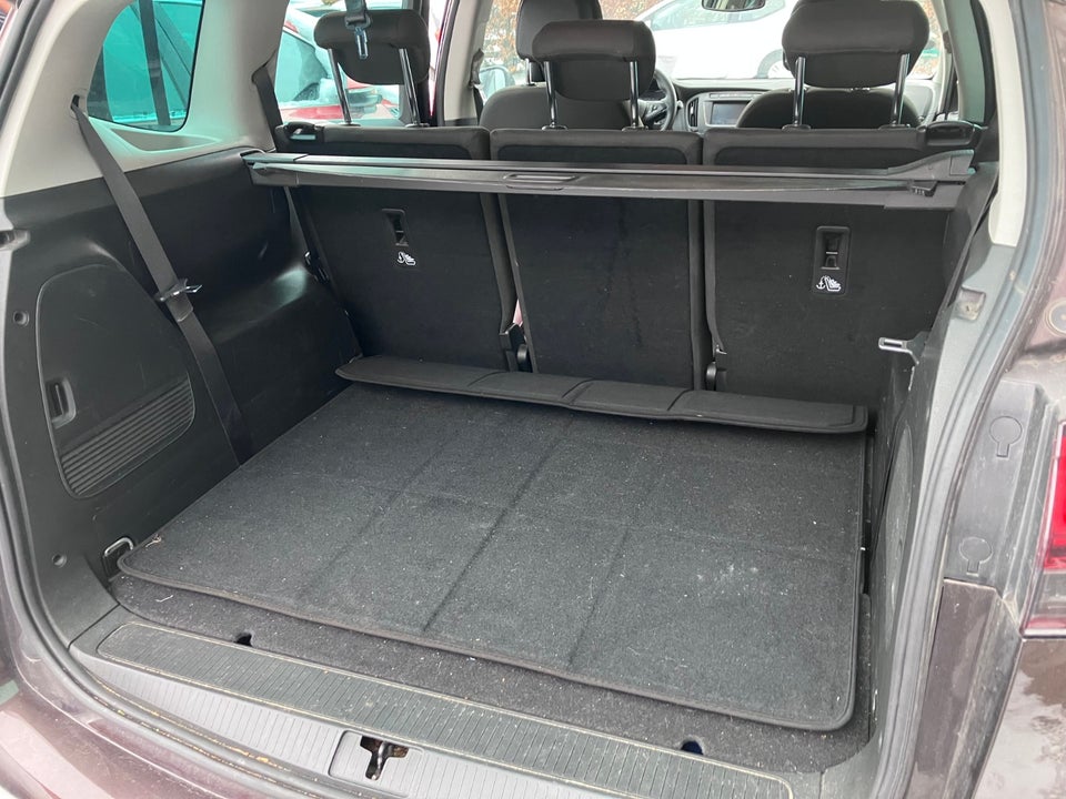 Opel Zafira Tourer 1,4 T 140 Enjoy 7prs 5d