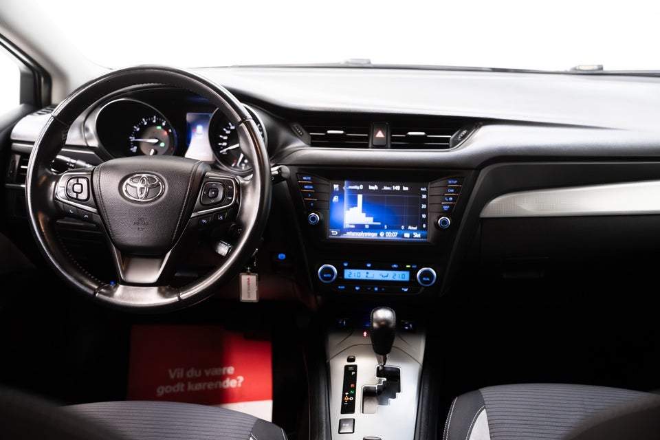 Toyota Avensis 1,8 VVT-i T2 Premium Touring Sports MDS 5d
