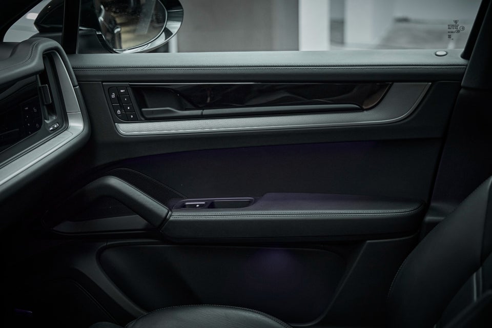 Porsche Cayenne 3,0 E-Hybrid Coupé Tiptr. 5d