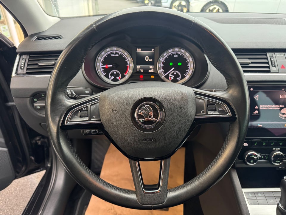 Skoda Octavia 1,6 TDi 115 Drive Combi DSG 5d