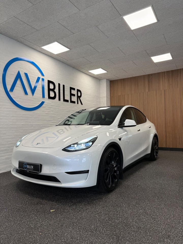 Tesla Model Y Performance AWD 5d