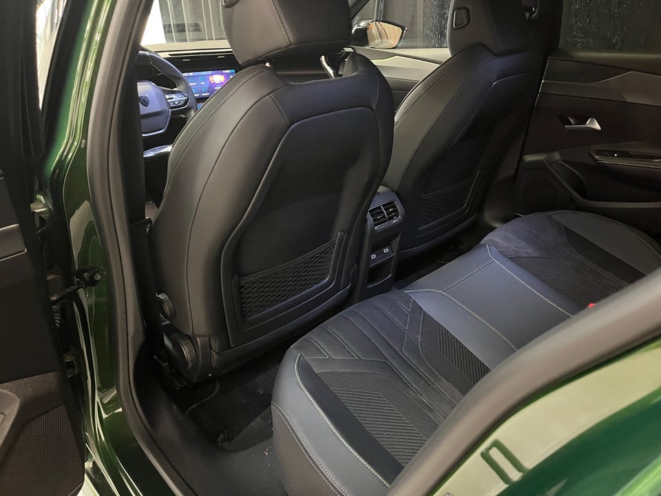 Peugeot e-308 54 GT 5d