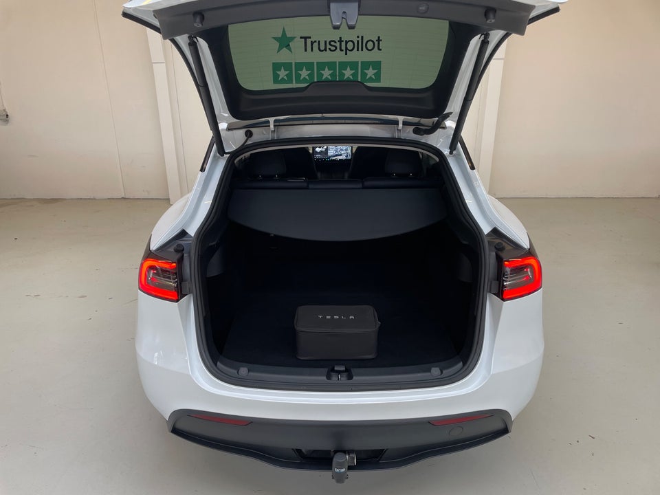 Tesla Model Y RWD 5d