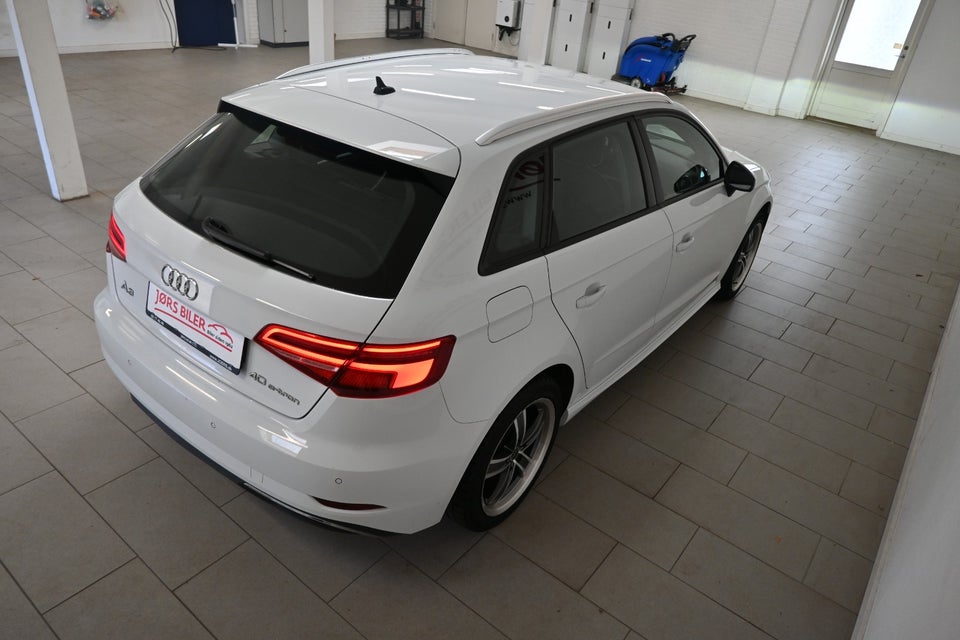 Audi A3 1,4 e-tron Sportback S-tr. 5d
