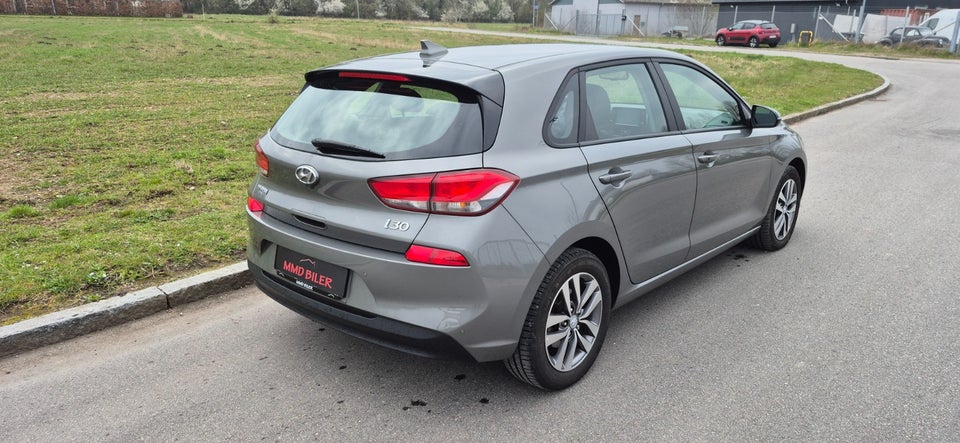 Hyundai i30 1,6 CRDi 115 Advanced 5d