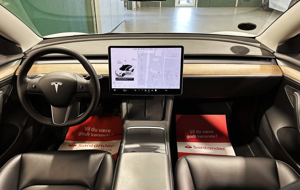Tesla Model 3 RWD 4d