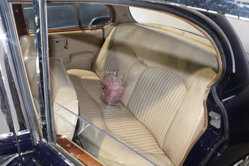 Jaguar 420 4,2 aut. 4d