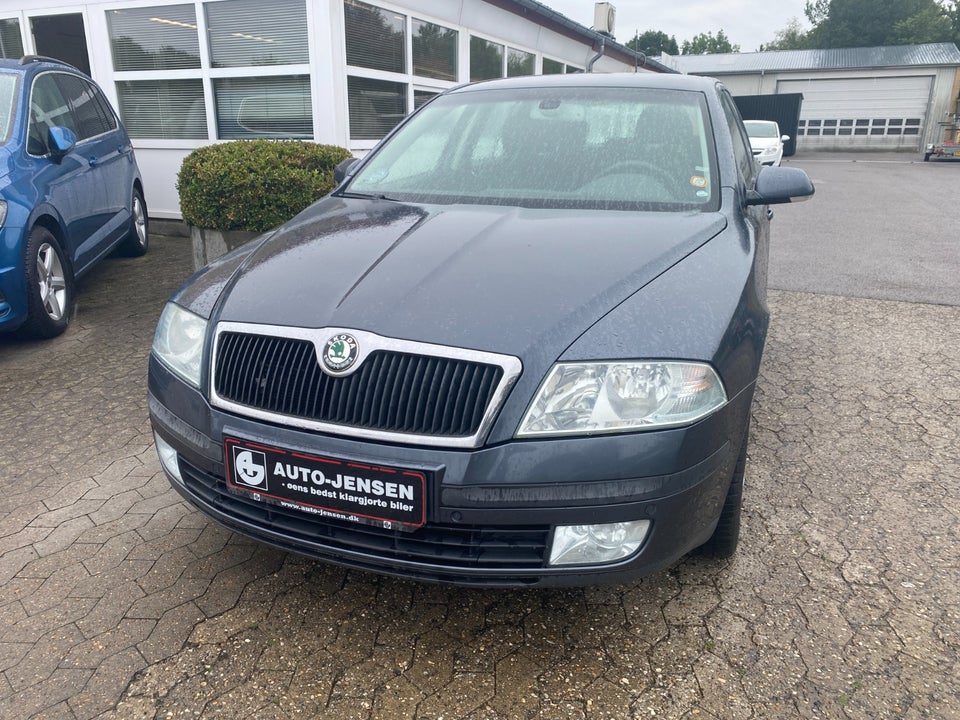 Skoda Octavia 1,9 TDi 105 Elegance Combi 5d