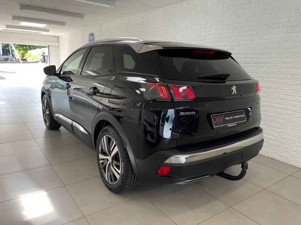 Peugeot 3008 1,6 Hybrid First Selection EAT8 5d