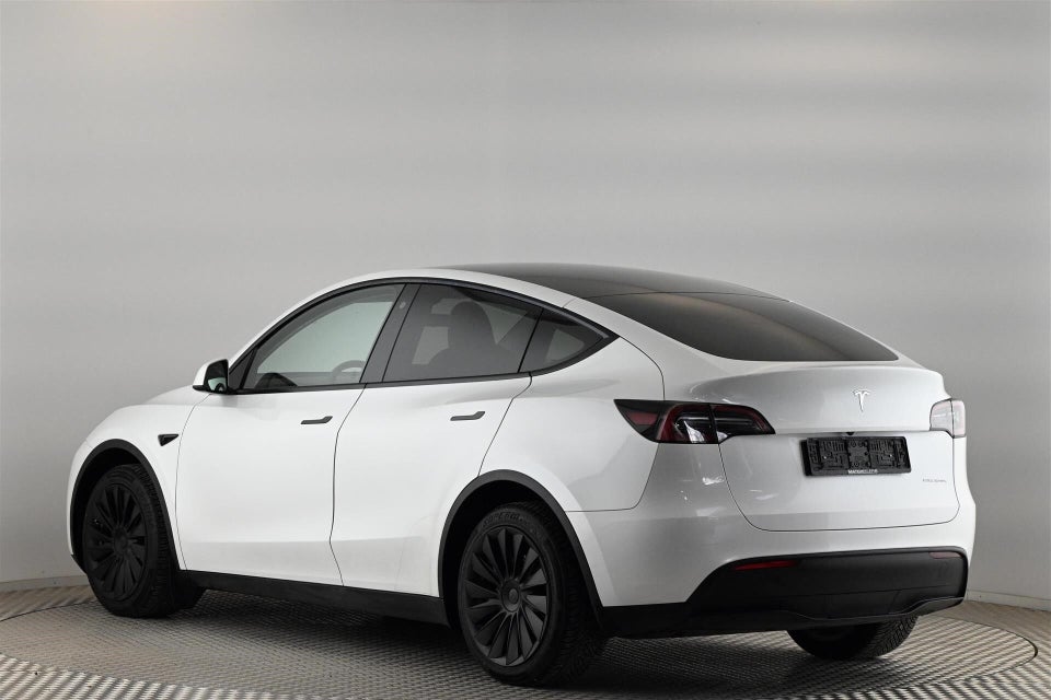 Tesla Model Y Long Range AWD 5d