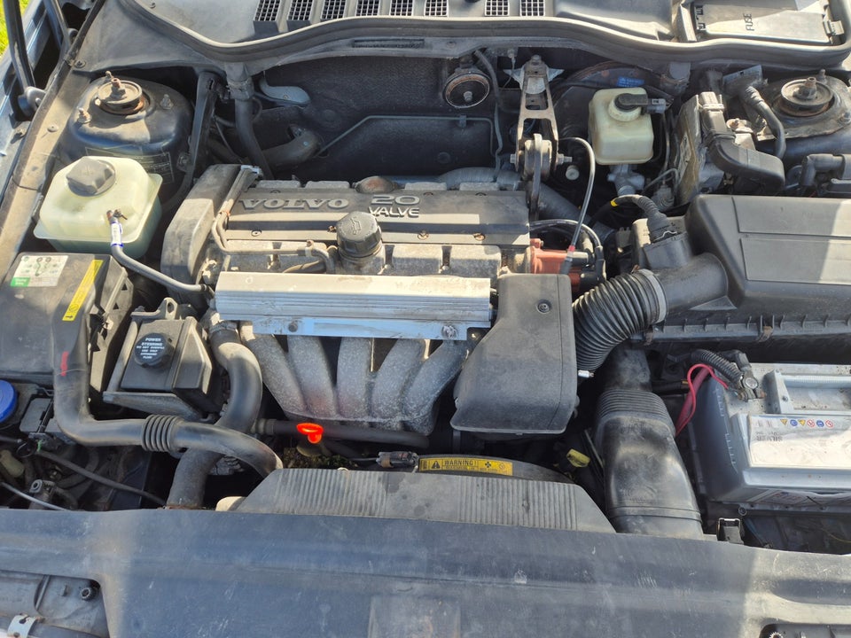 Volvo 850 2,5 GLT aut. 4d