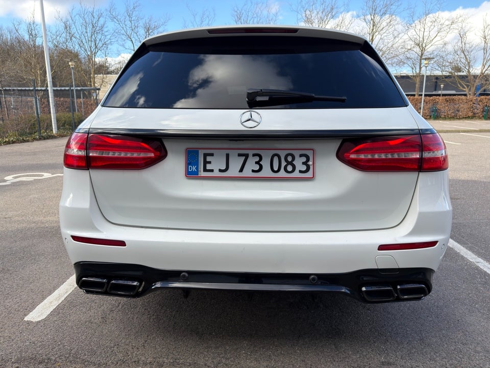 Mercedes E220 d 2,0 AMG Line stc. aut. 4Matic 5d