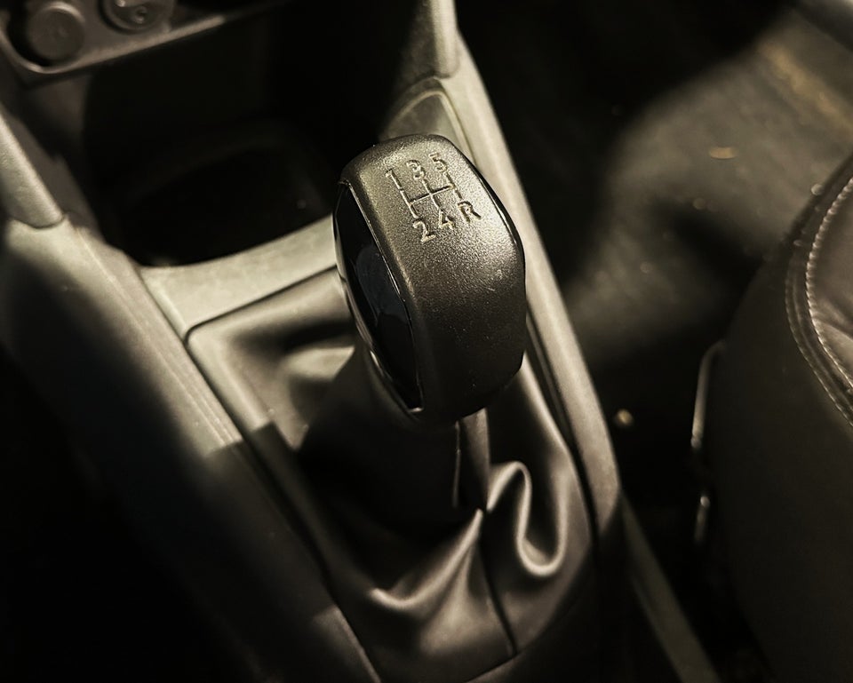 Peugeot 208 1,2 VTi Access 5d