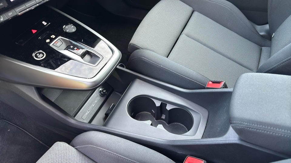 Audi Q4 e-tron 45 Advanced 5d