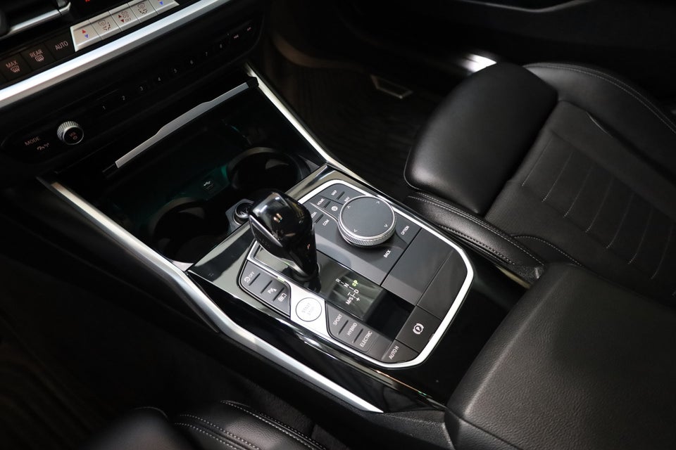BMW 330e 2,0 Touring Sport Line aut. 5d