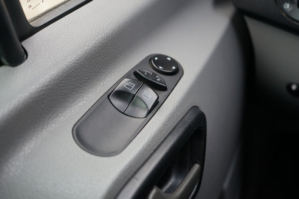 Mercedes Sprinter 316 2,2 CDi R3 Mandskabsvogn m/lad 4d