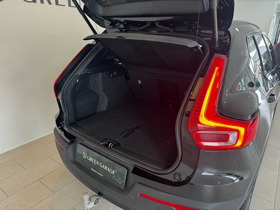 Volvo XC40 ReCharge Extended Range Plus 5d